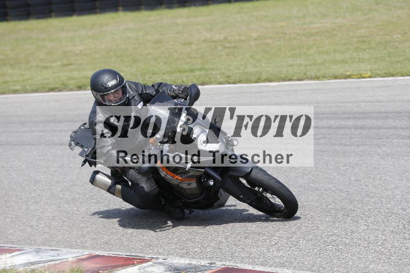 /27 12.06.2025 Ducati Schweiz Trackday Warmup  ADR/gruen-vert/35